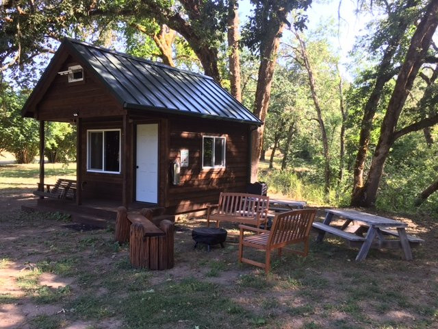 Umpqua Riverfront RV Park and Boat Ramp