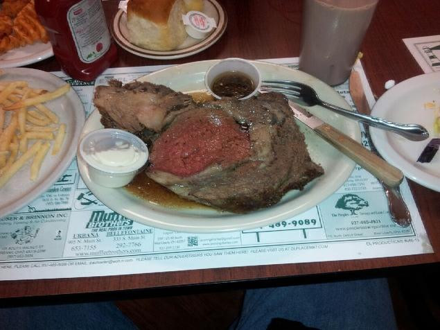 West Liberty餐馆和美食-Liberty Gathering Place