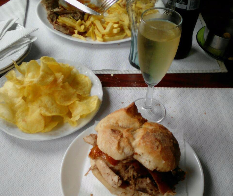 Curia餐馆和美食-Restaurante Pranxudos