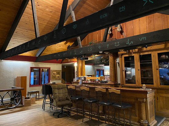 The Grasshopper Inn主图