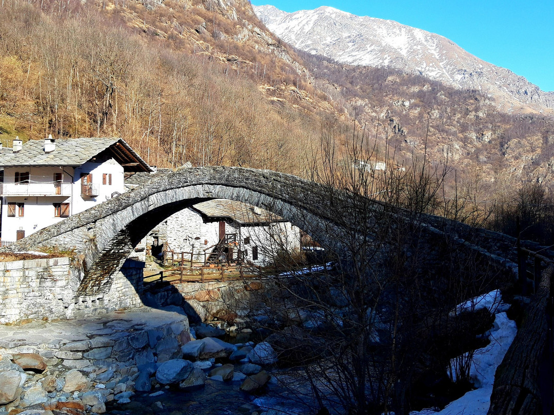 Ponte di Fondo-Traversella必去景点