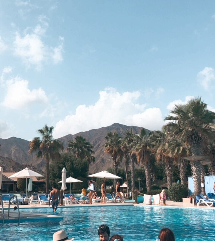 Sandy Beach Hotel & Resort主图