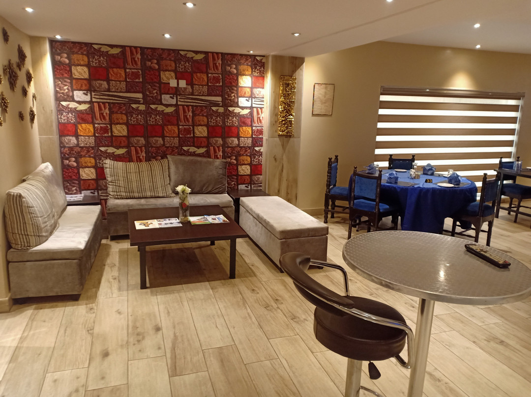 Cumberland Hotel主图