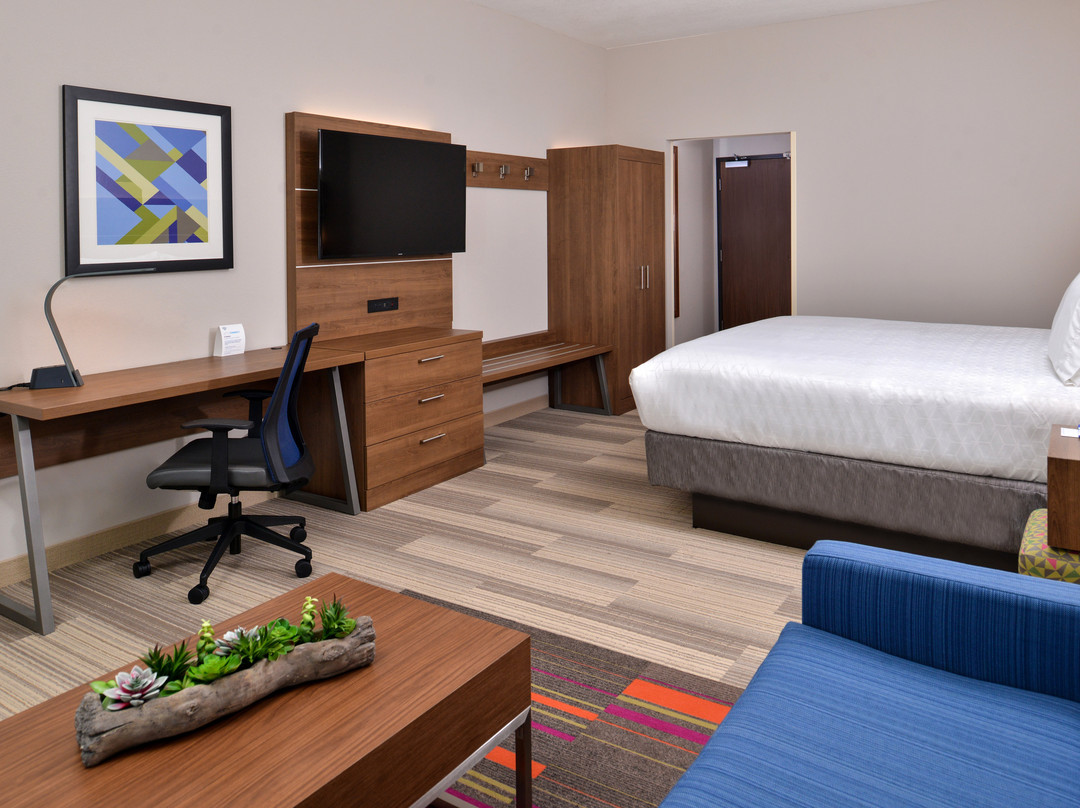 Holiday Inn Express & Suites West Melbourne By IHG主图