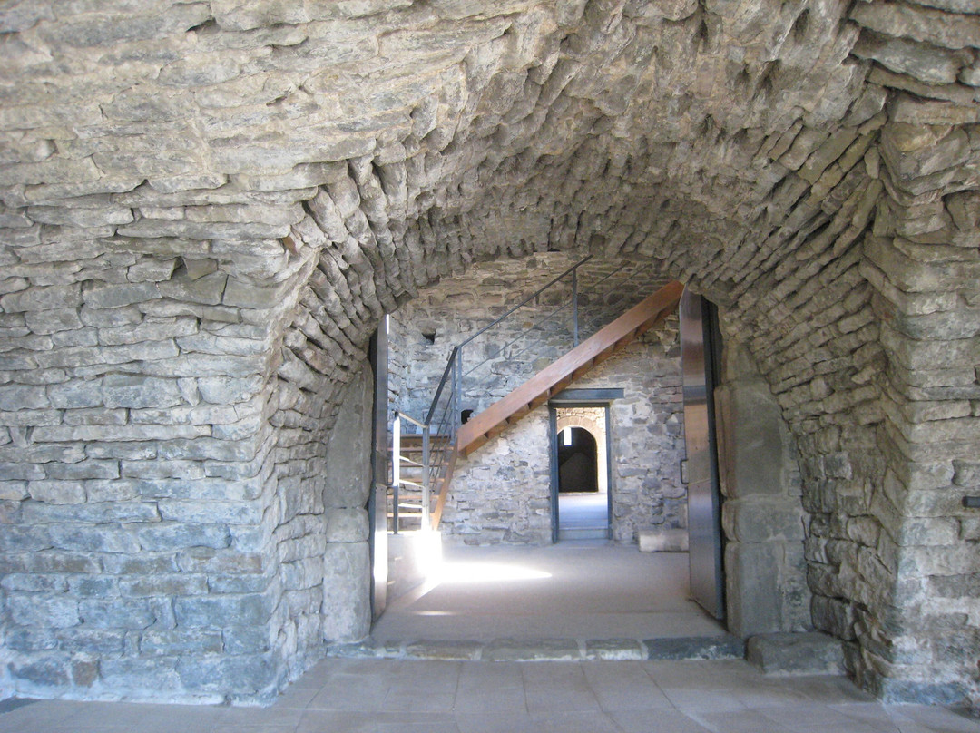 Monestir De Sant Pere De Casserres景点图片