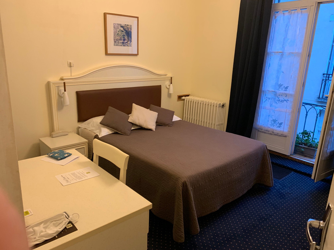 Logis Hotel Central Montargis主图