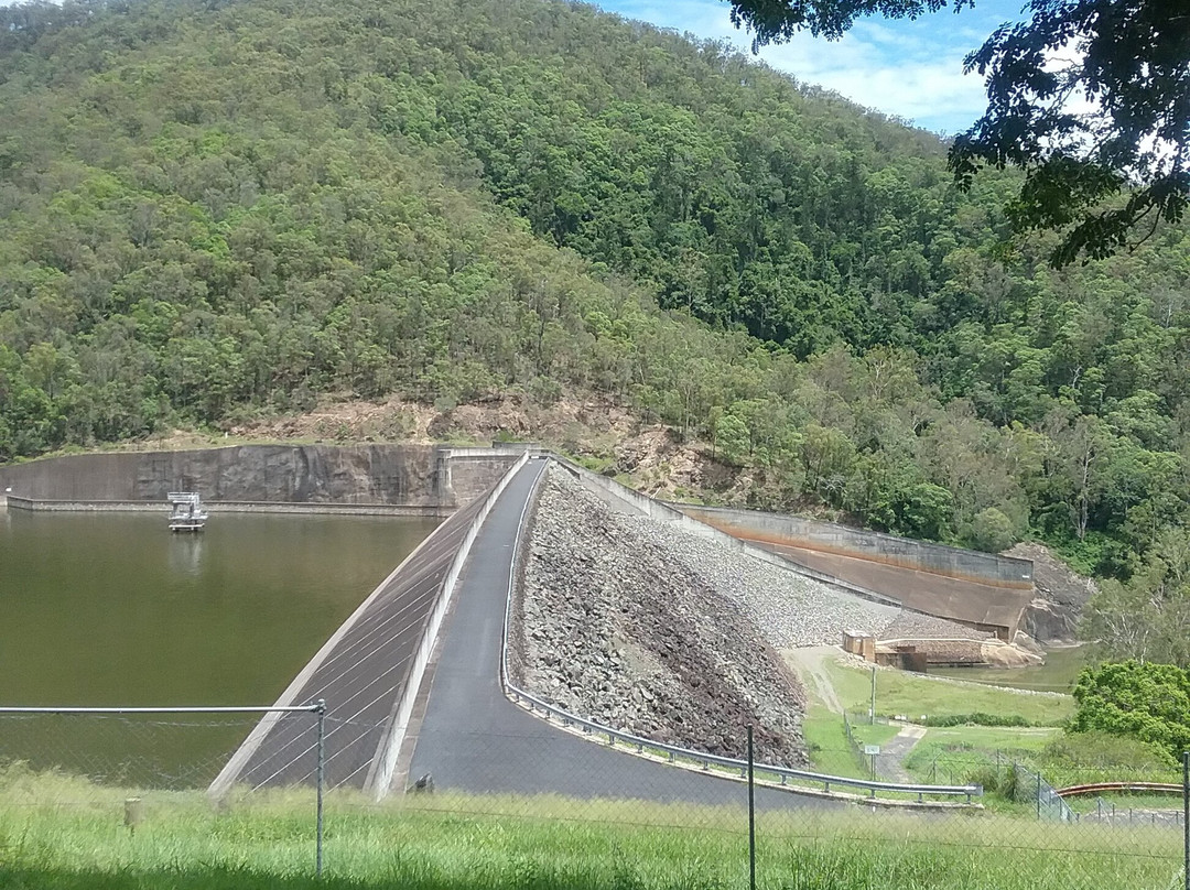 Borumba Dam景点图片