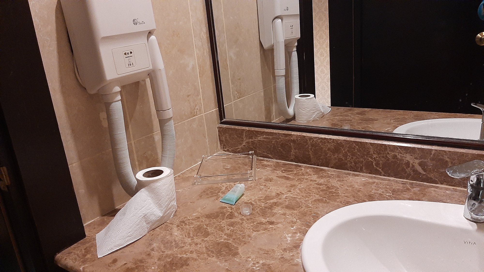 伊什塔尔水晶大酒店-官方