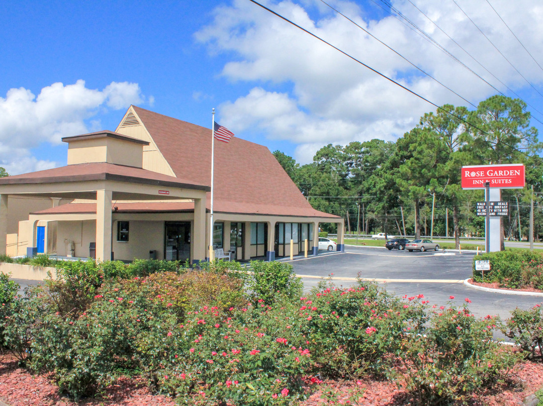 Rose Garden Inn & Suites主图