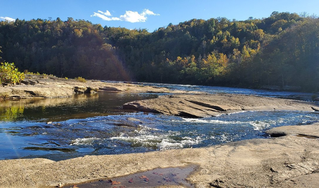 Cumberland Falls State Resort - Dupont Lodge主图