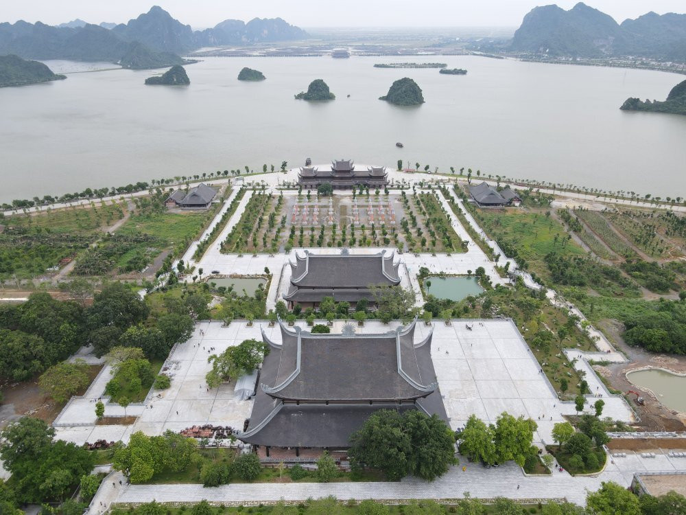 Tam Chuc Pagoda景点图片