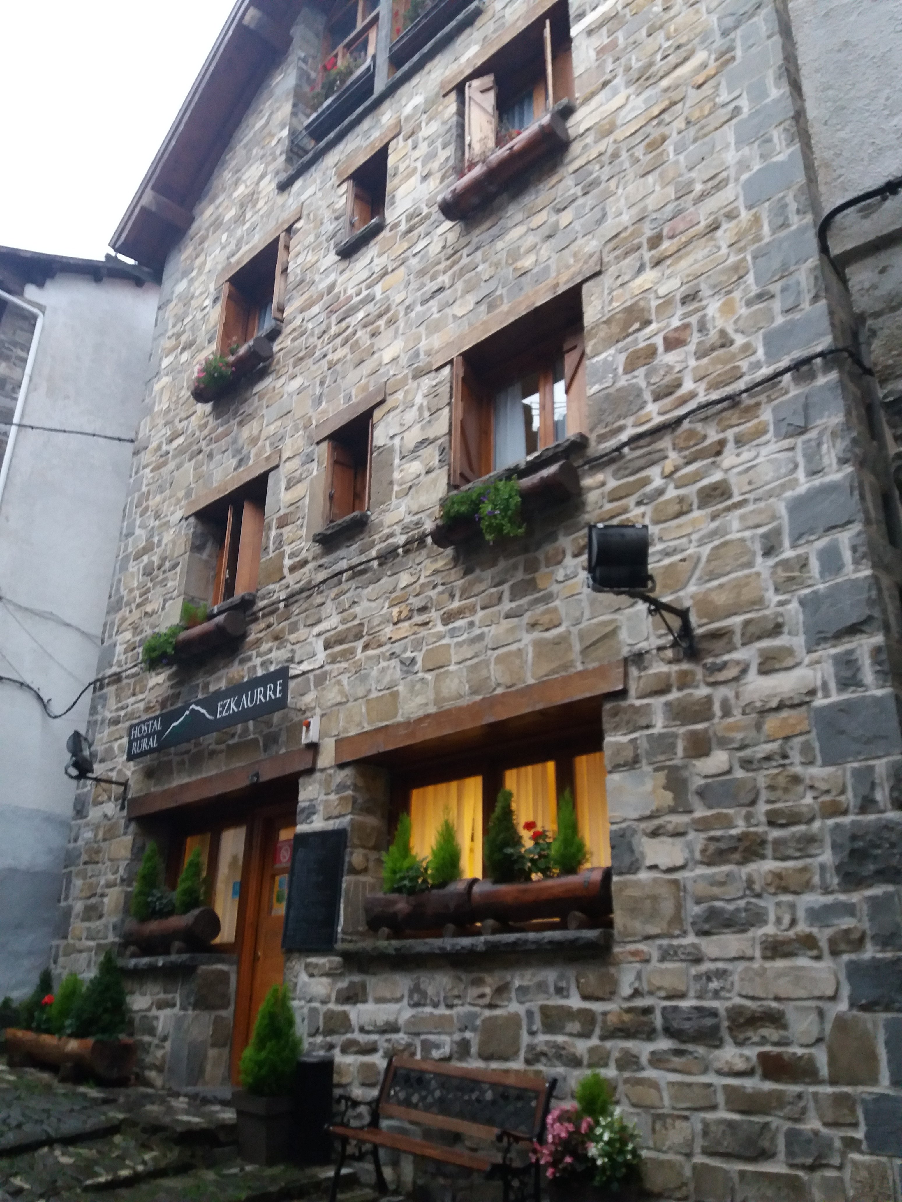 Hostal Ezkaurre-浴室