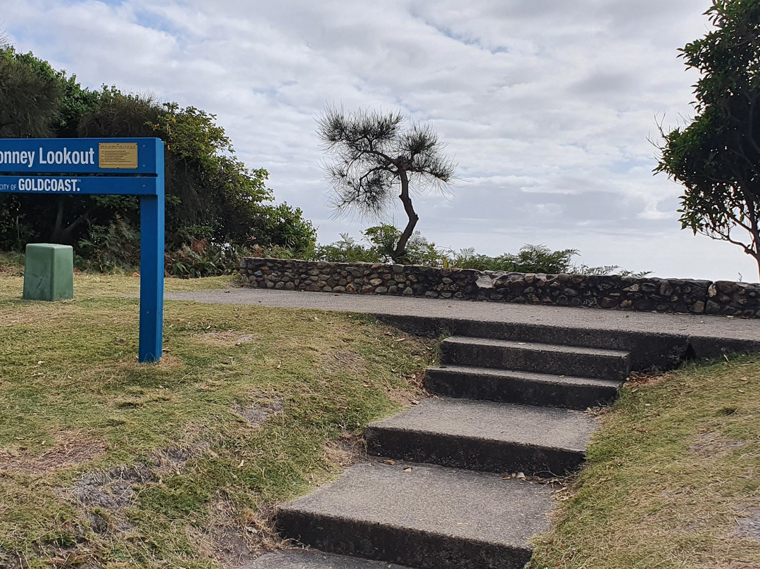 Lores Bonney Lookout