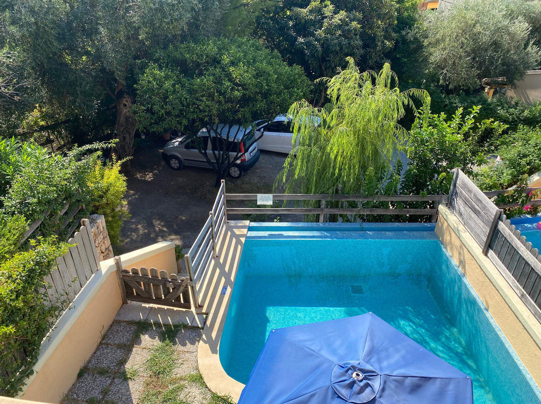 La Riviera Barbati Seaside Apartments主图