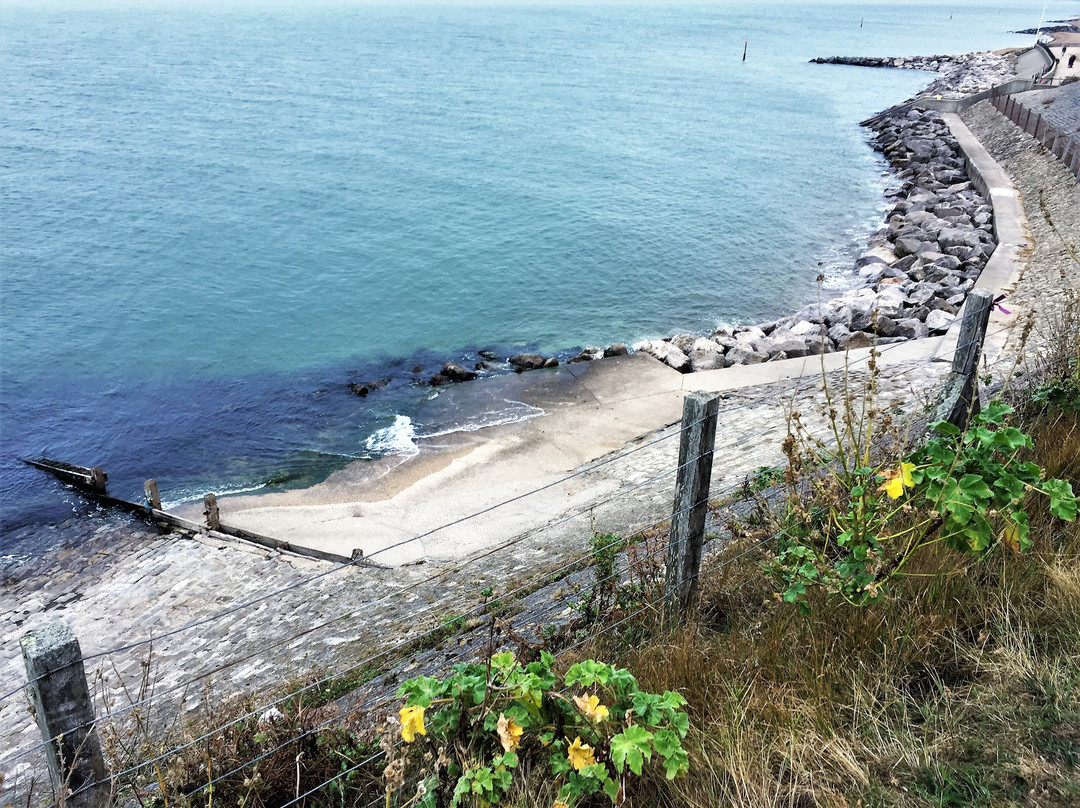 Reculver Beach景点图片