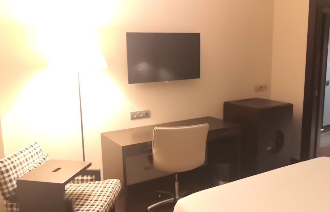 NH阿尔科尔孔酒店主图