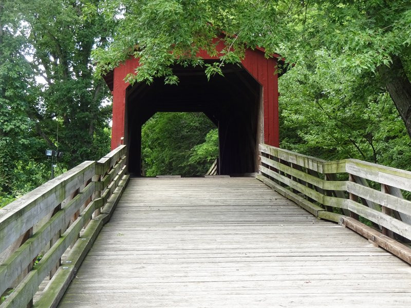 Sugar Creek Covered Bridge-Glenarm必去景点