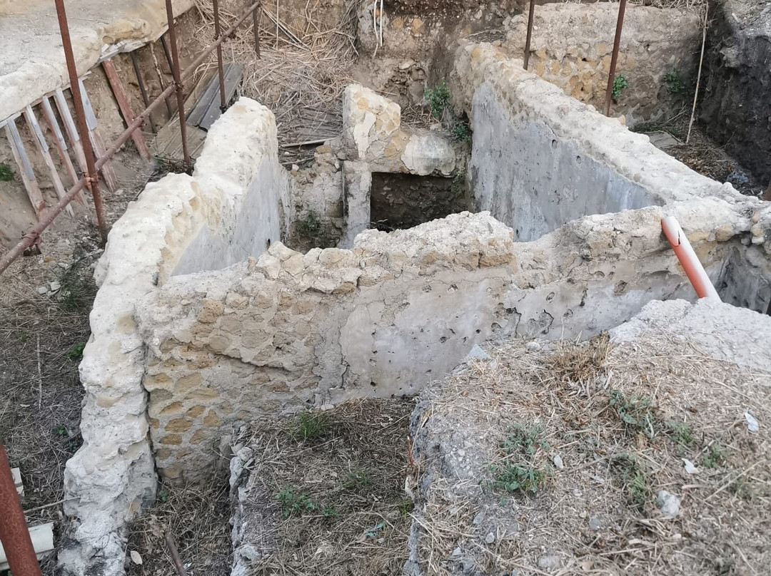 Sacello of Augustali-Bacoli必去景点