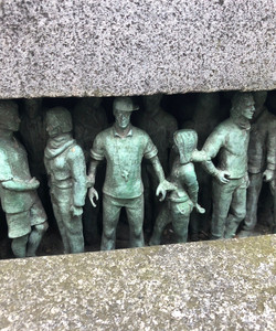 Grass Roots Square景点门票图片