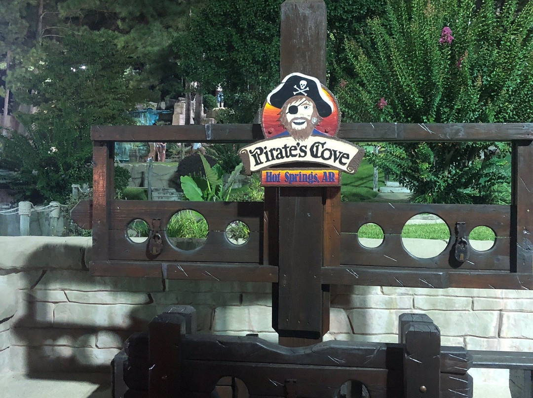 Pirate's Cove Adventure Golf-温泉城必去景点