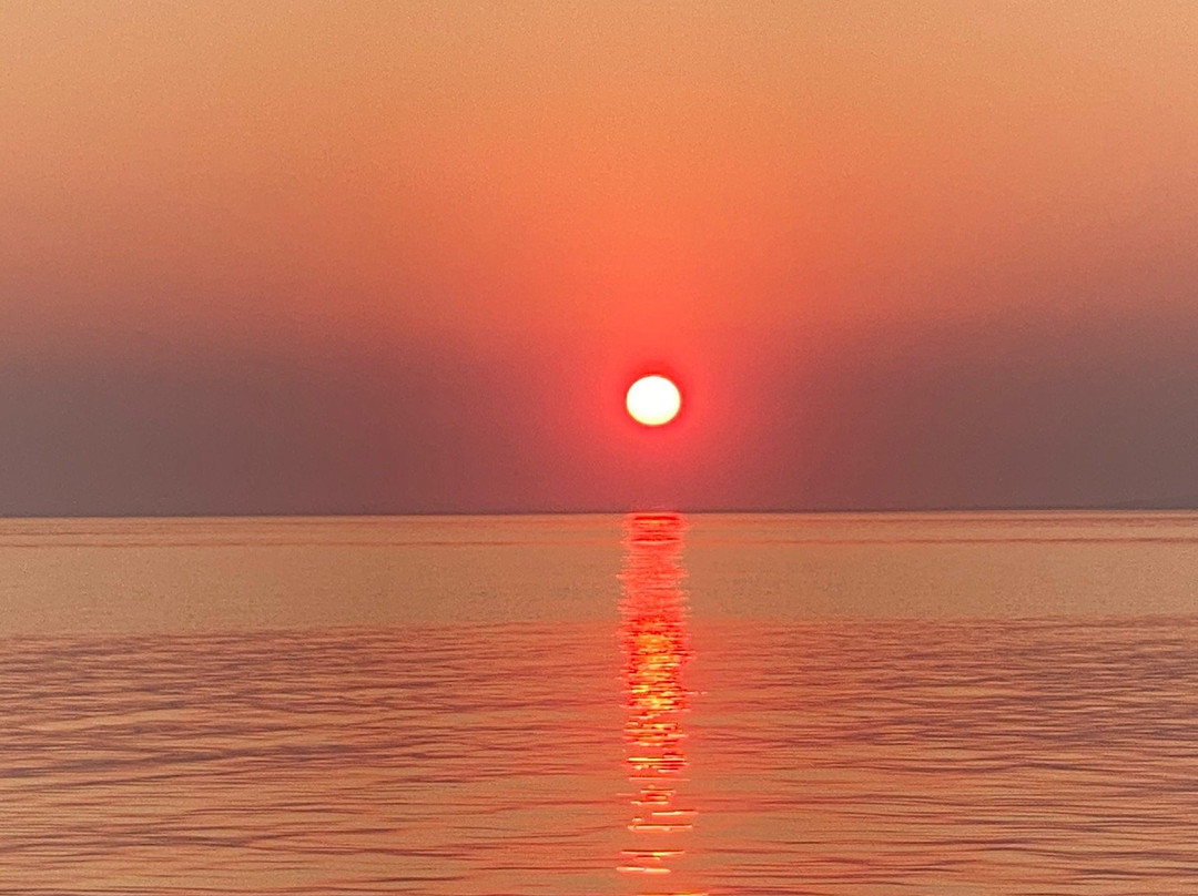 Meliton Inn Hotel & Suites主图