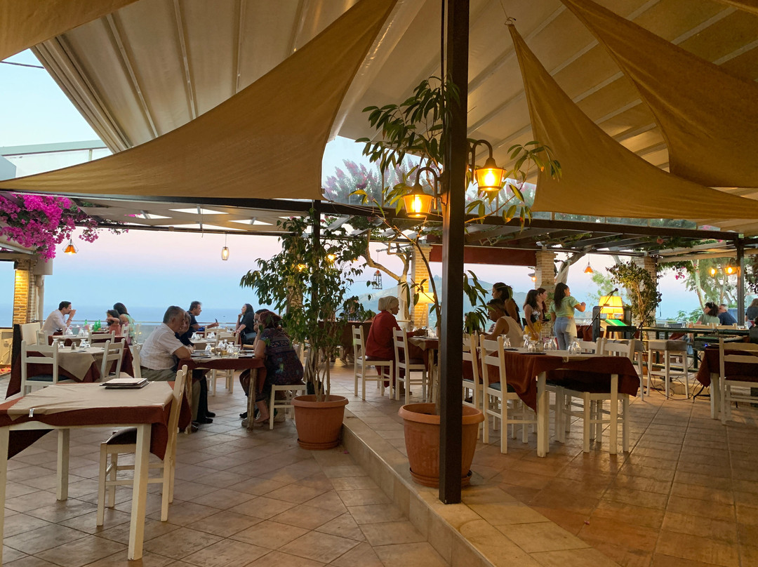 Bochali餐馆和美食-To Spiti Tou Lata