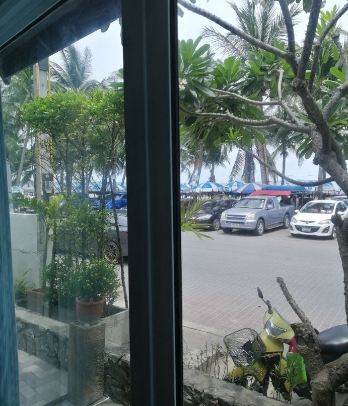 Hotel Bangsaen Resort主图