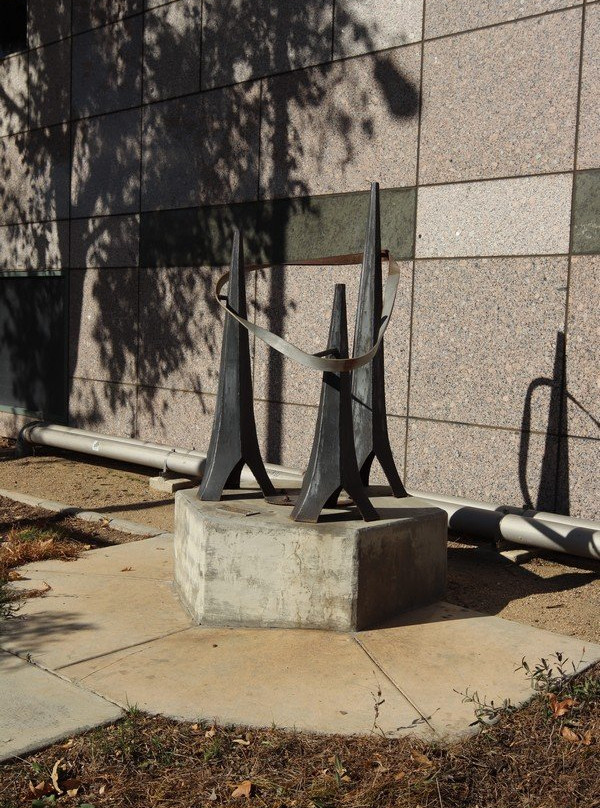 Corona Public Library-科罗纳必去景点