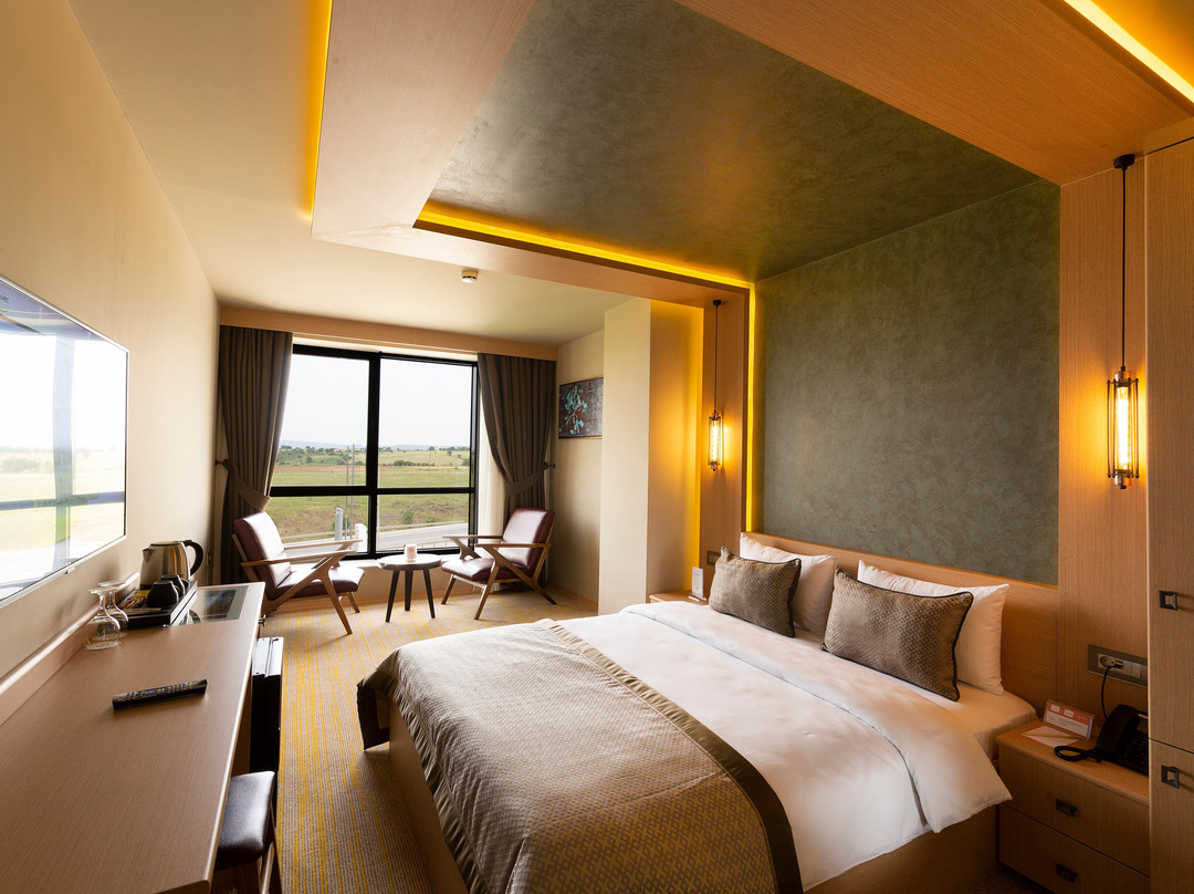 Avec Hotel主图