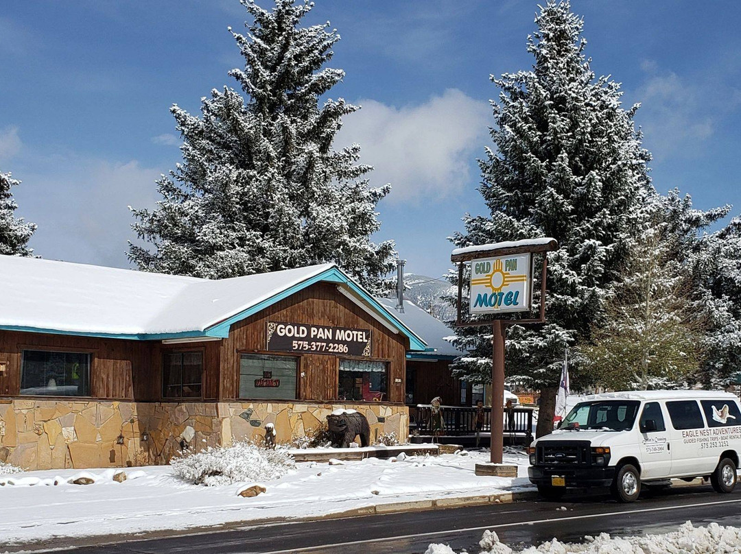 Gold Pan Motel主图