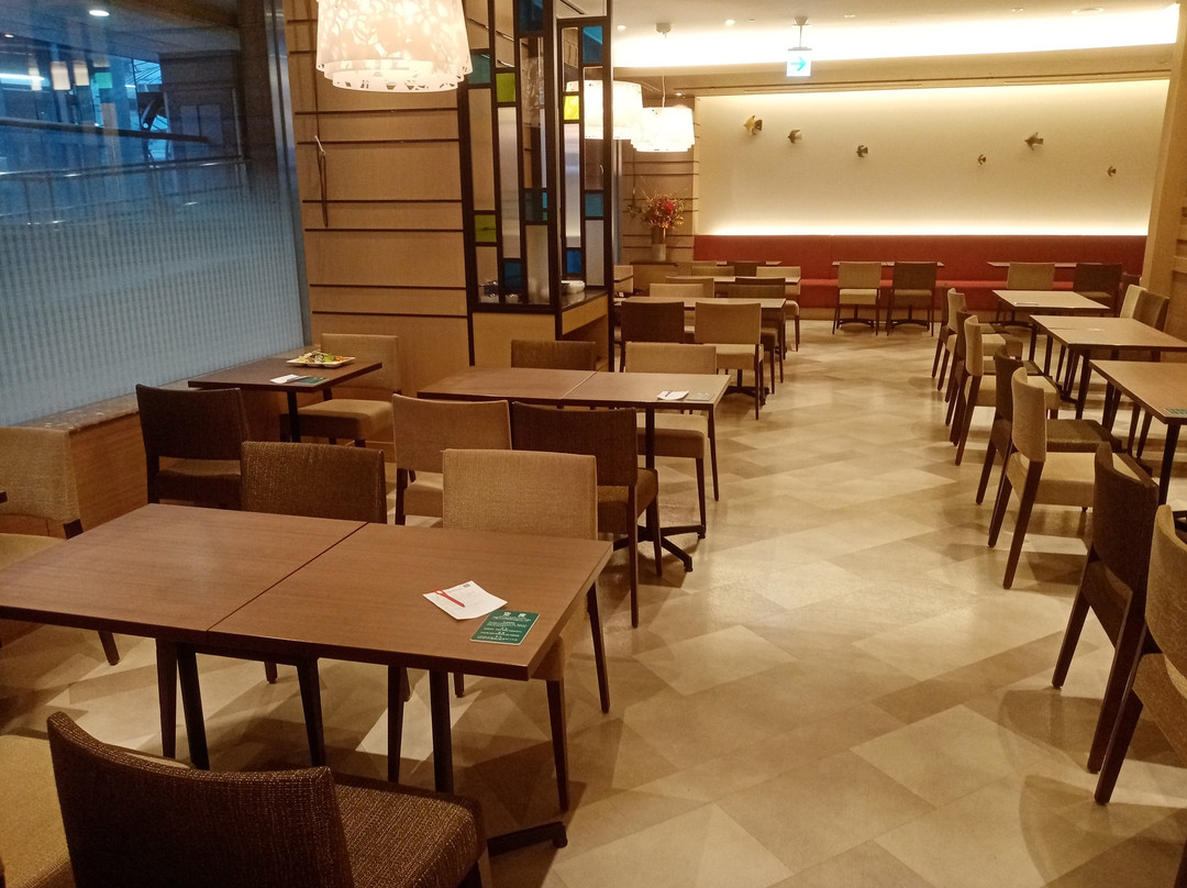 尼崎比偲奇酒店主图