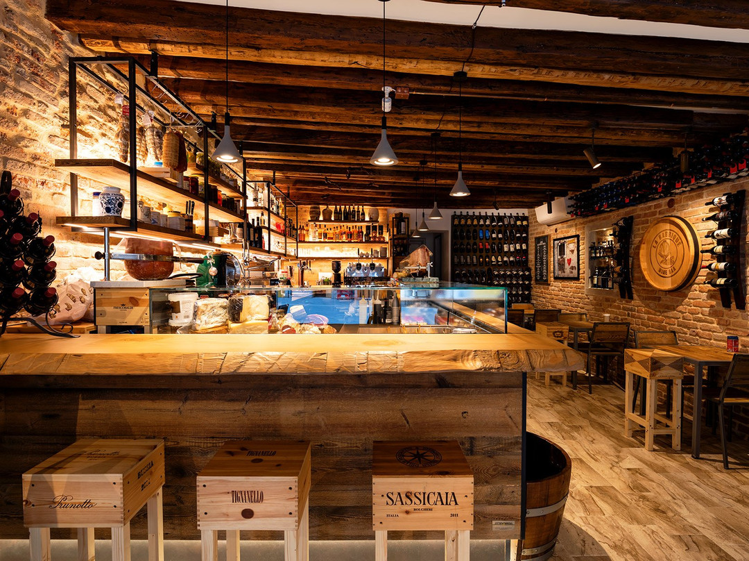 La Barrique Wine Bar
