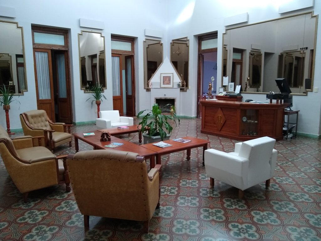 Lourd Mary Hotel-官方