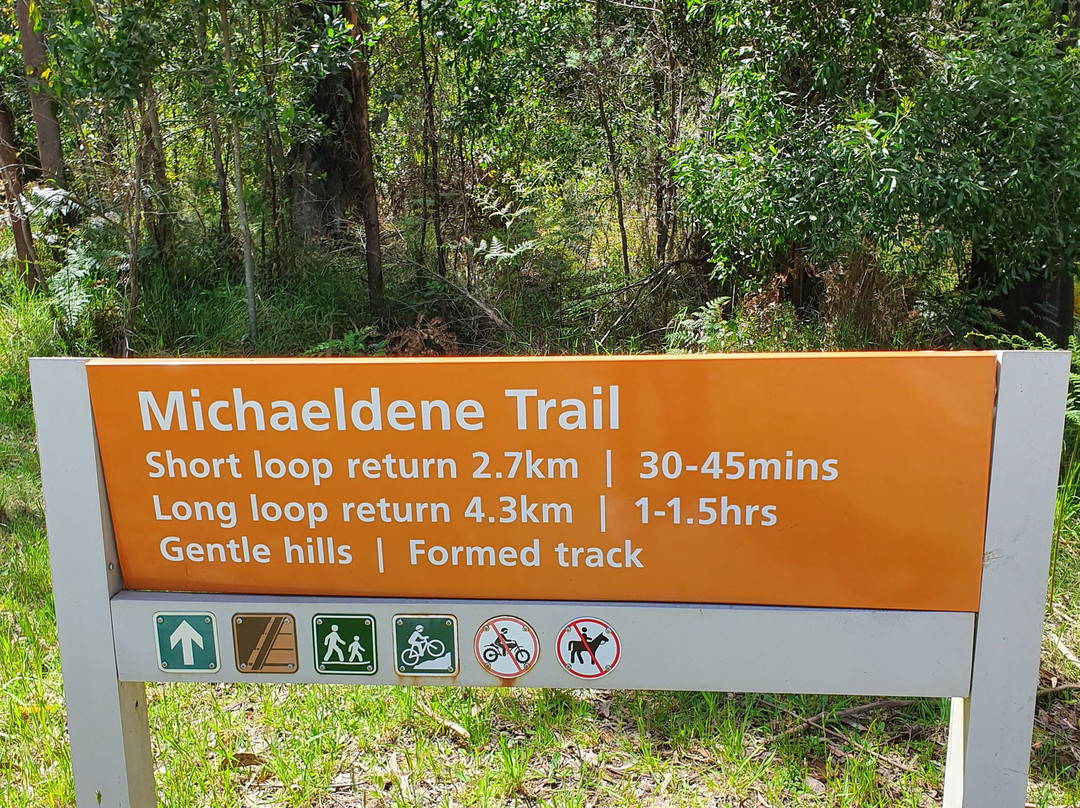 Michaeldene Track景点图片