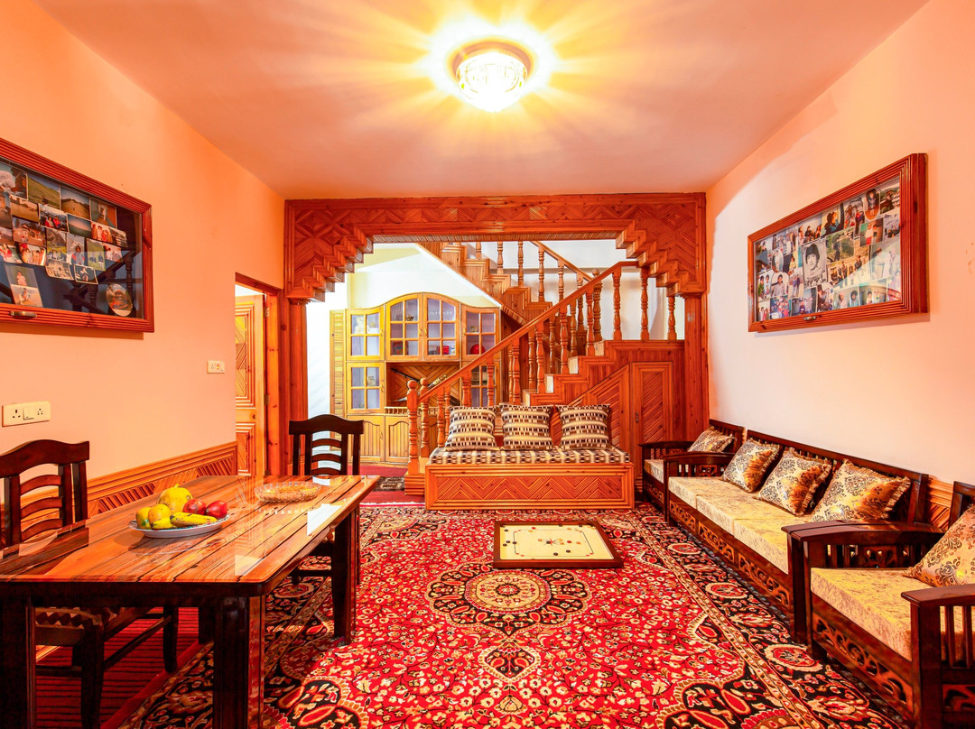 Zostel Homes Kotkhai (Shimla)主图