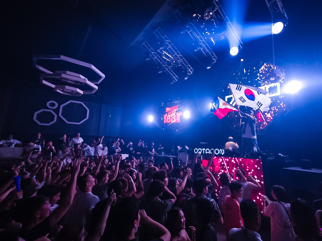 OQTAGON- 曼达维必去景点