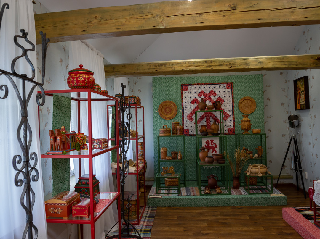 Center of National Art Crafts Reznoi Palisad景点图片