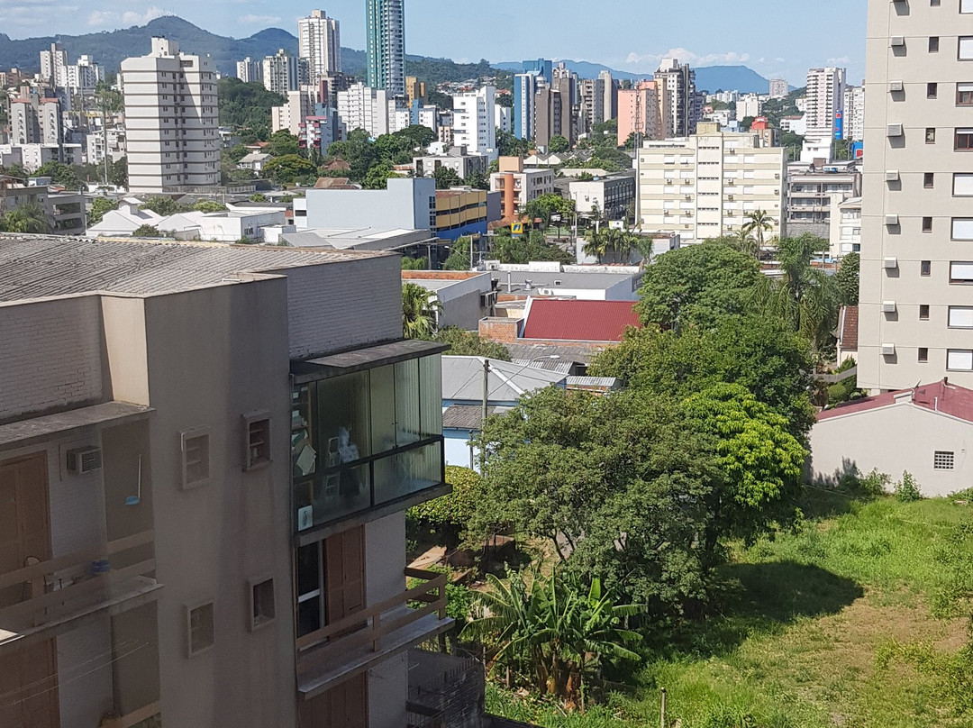 宜必思新汉堡酒店主图