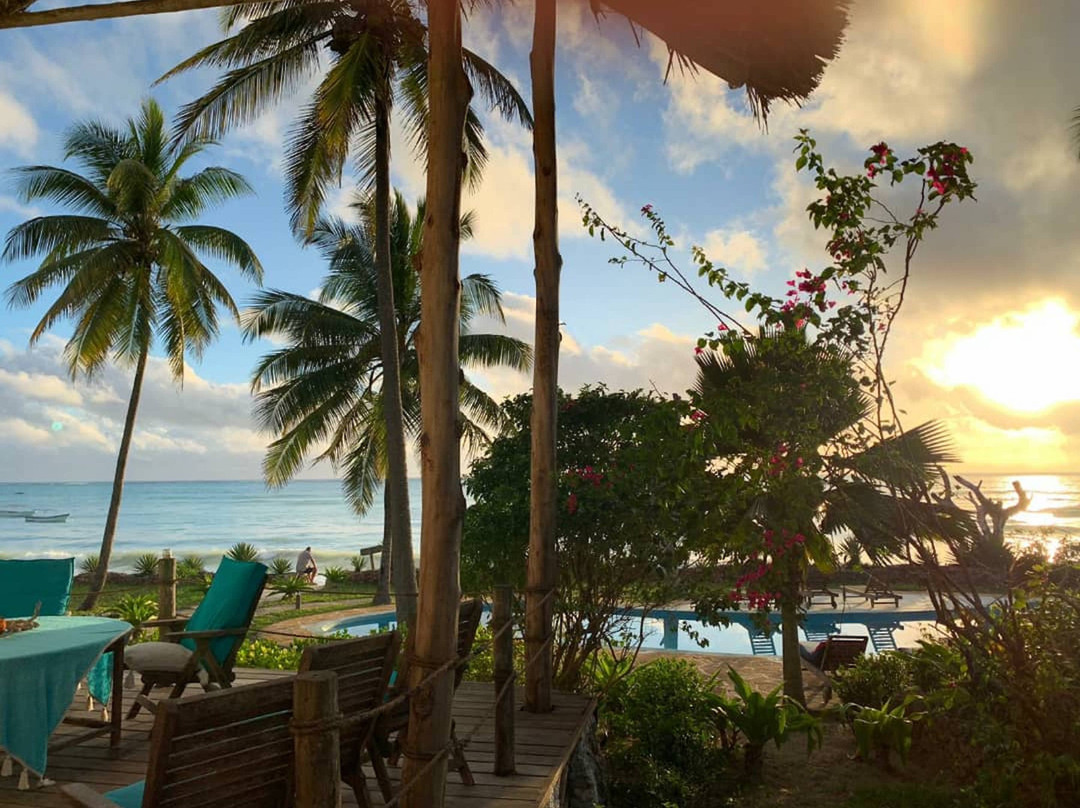 Beach House Michamvi主图