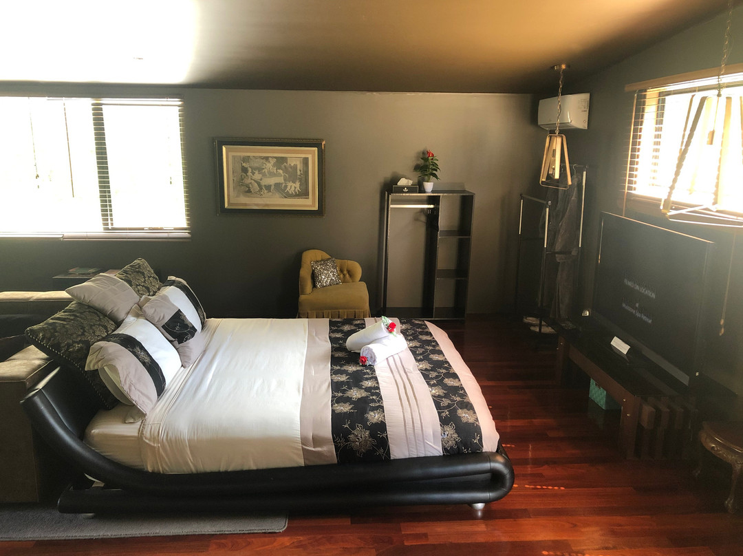 Mudstone Suites主图