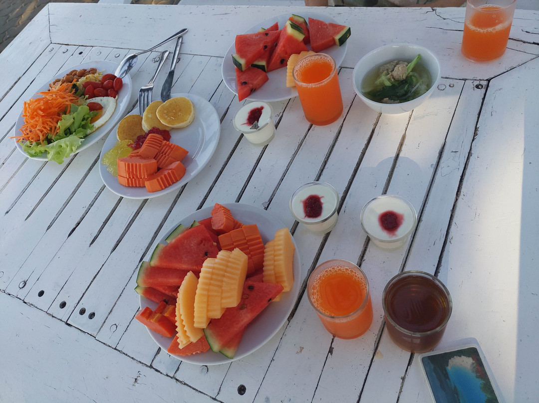 晁老桑湾酒店主图