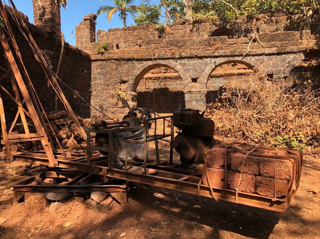 Yashwantgad Fort (Redi Fort)景点图片