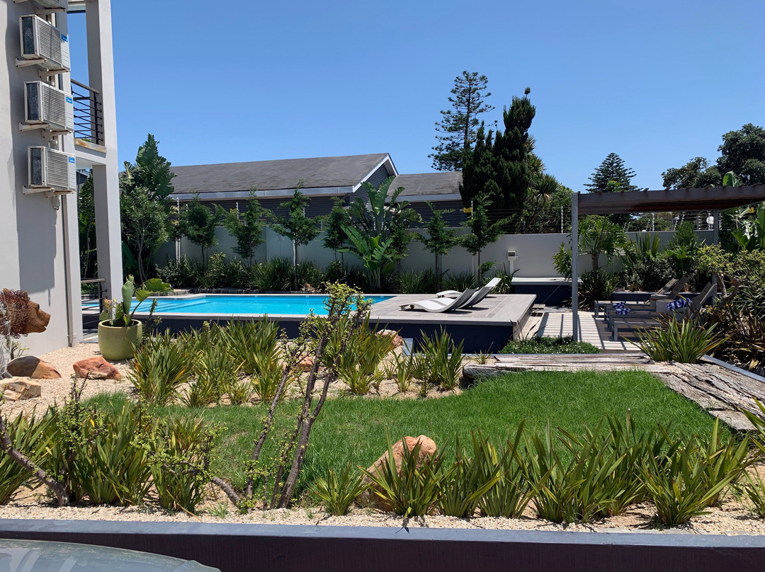 Ocean Bay Guest House主图