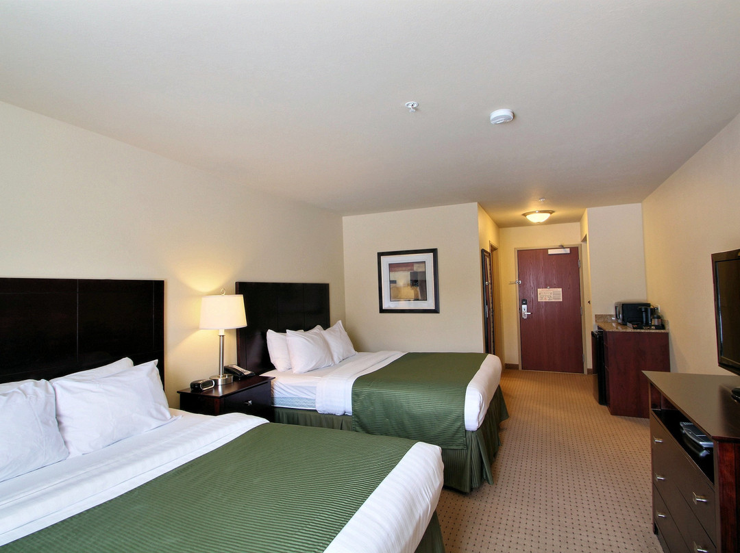 Cobblestone Inn and Suites - Brillion主图