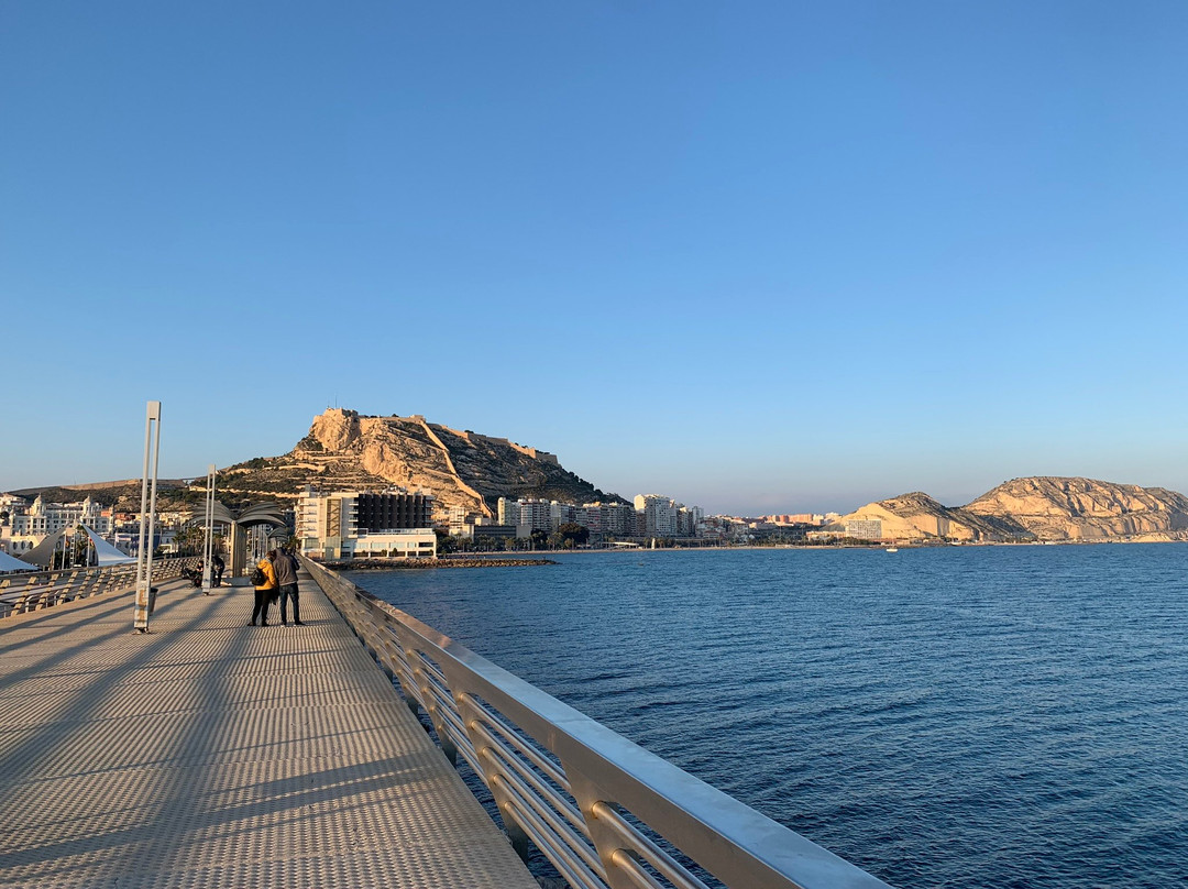 Puerto Deportivo景点图片