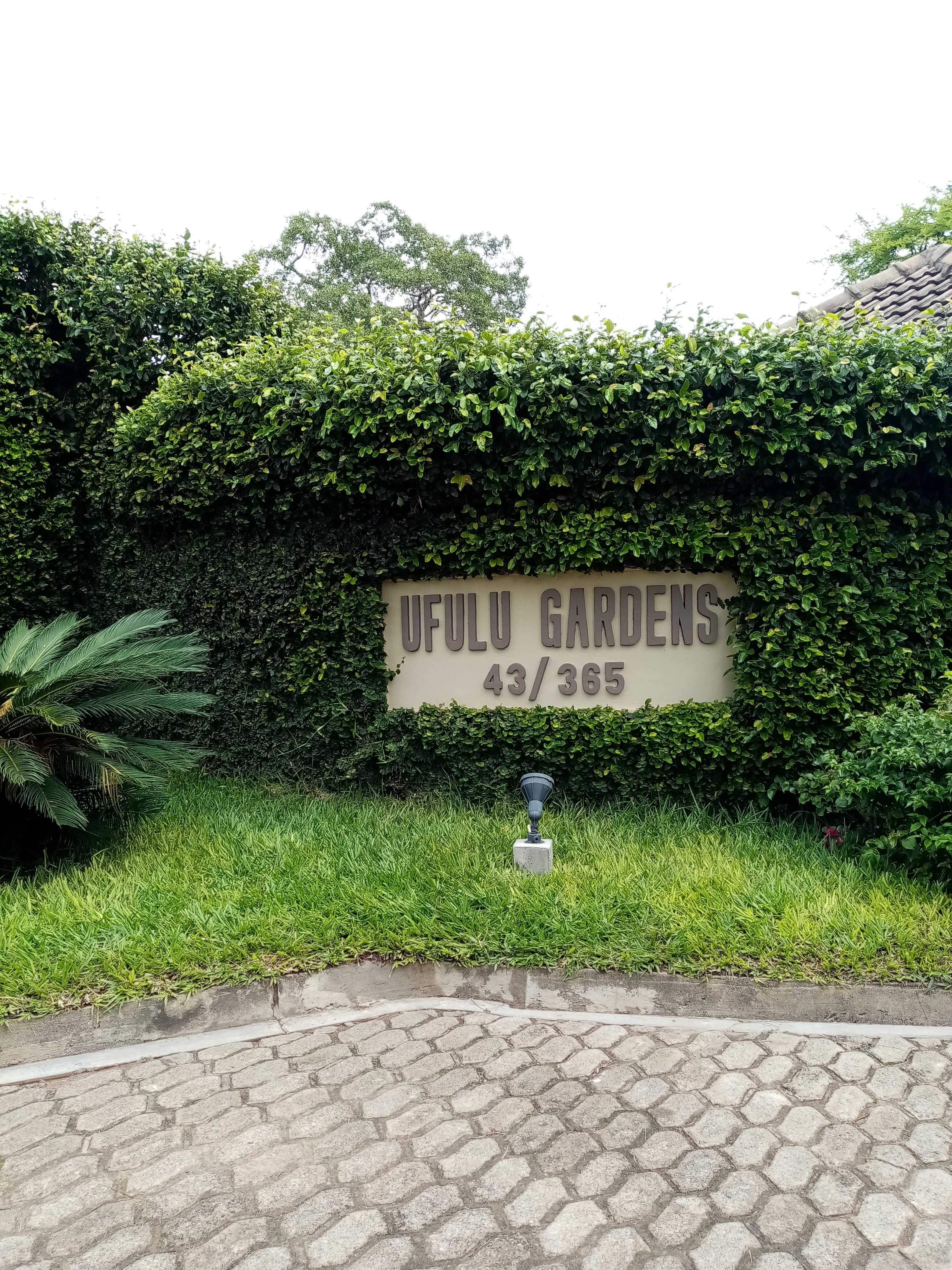 Ufulu Gardens-官方