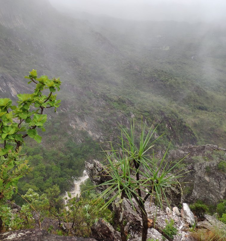 Cachoeira Ponte De Pedra-Cavalcante必去景点