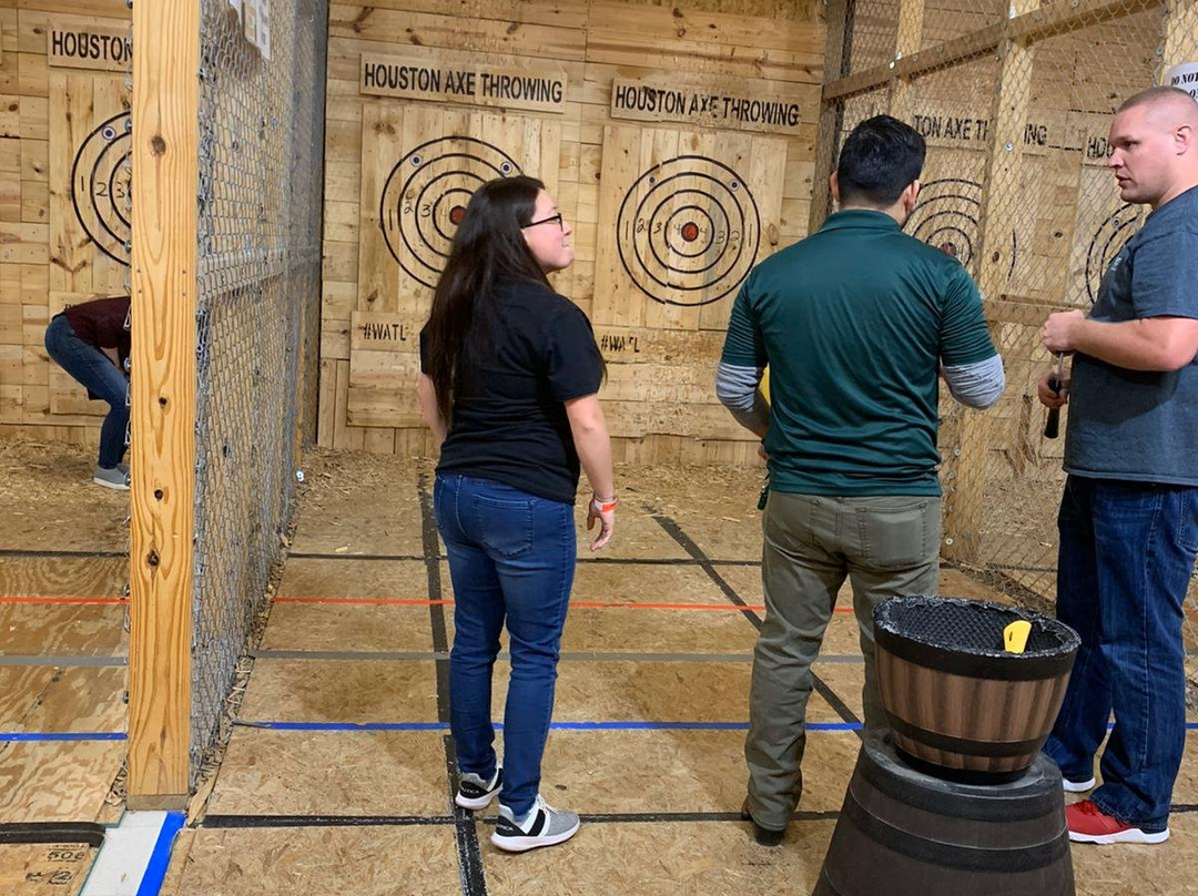 Houston Axe Throwing - Bellaire Location-休斯顿必去景点