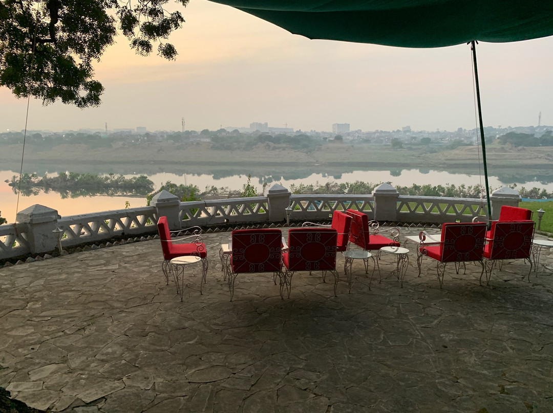 Brijraj Bhawan Palace Hotel主图