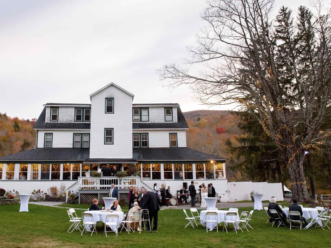 Full Moon Resort主图